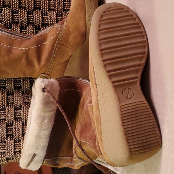 Cole Haan Shearling Tall Zip Up Platform Boots Size 8 - Picture 4 of 12